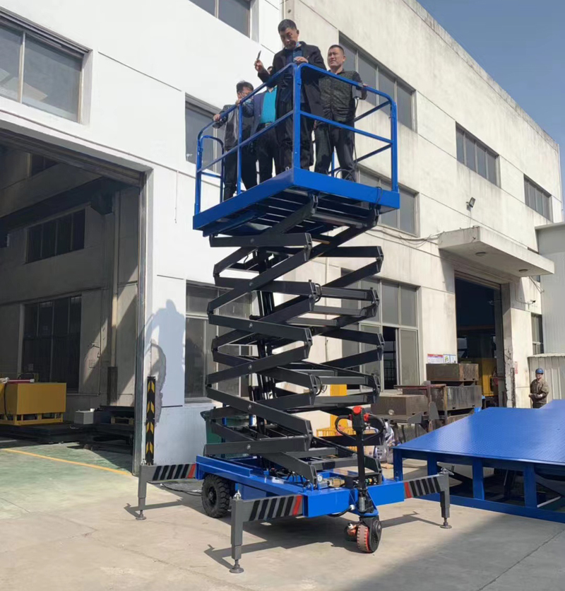 移動(dòng)剪叉式升降機(jī)